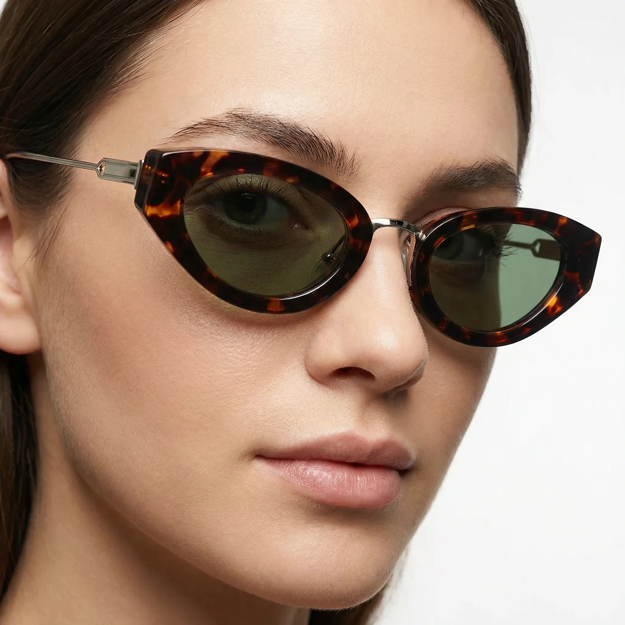 Aurora Leopard Sunglasses - Image 6